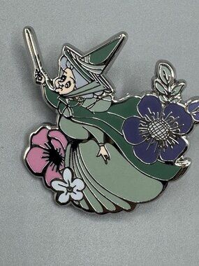 Loungefly Disney Sleeping Beauty Floral Blind Pin FAUNA New Open Box